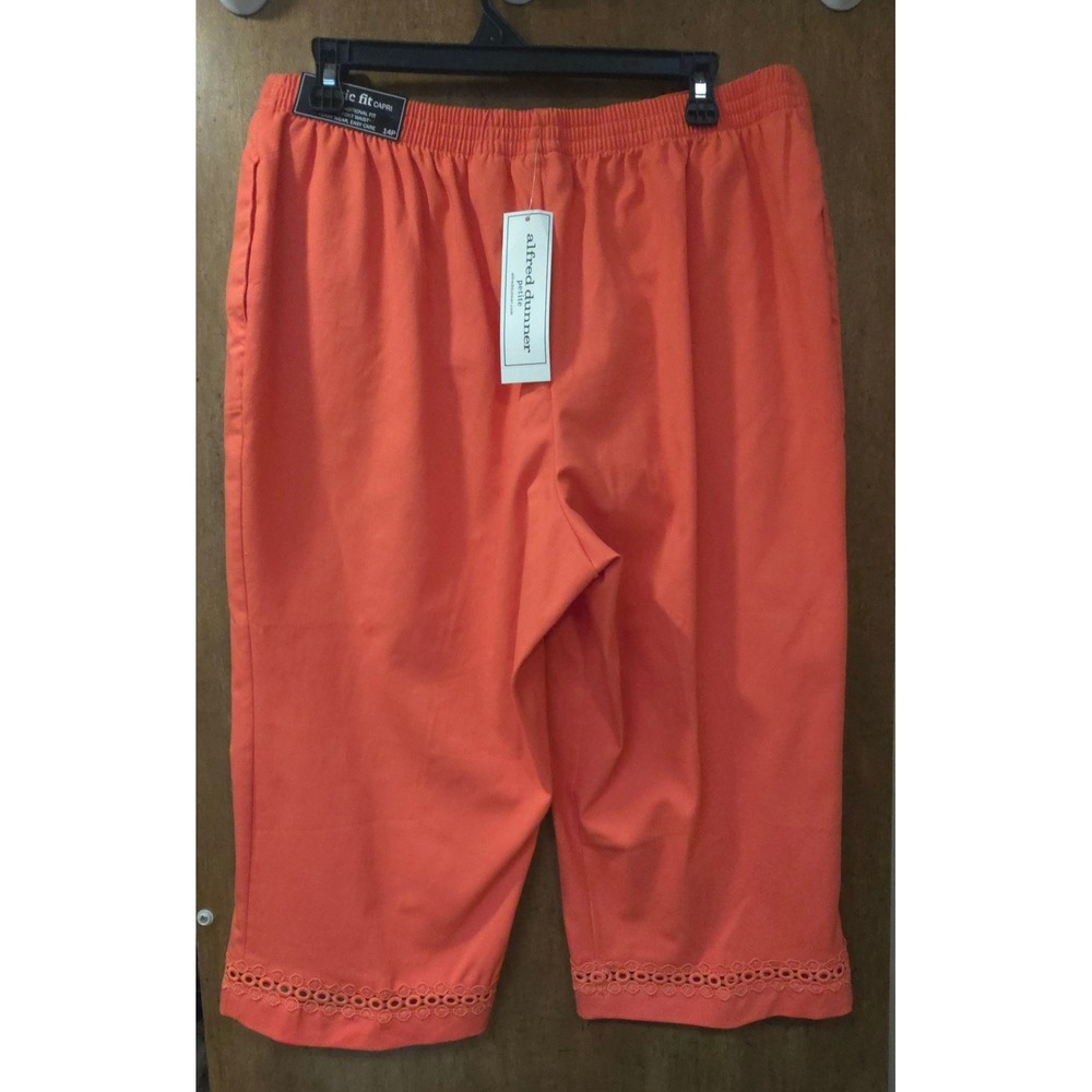 Alfred Dunner Petite Coral Orange Eyelet Lace Hem Capri Pants Size 14P NWT - Picture 3 of 6